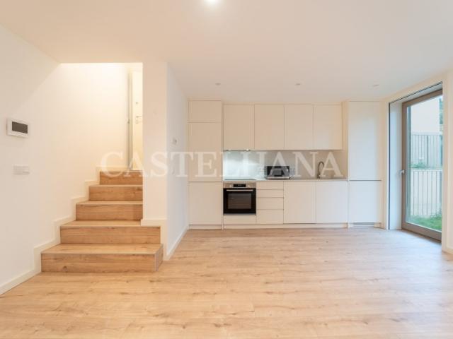 Apartamento T2 com jardim na Avenida da Boavista