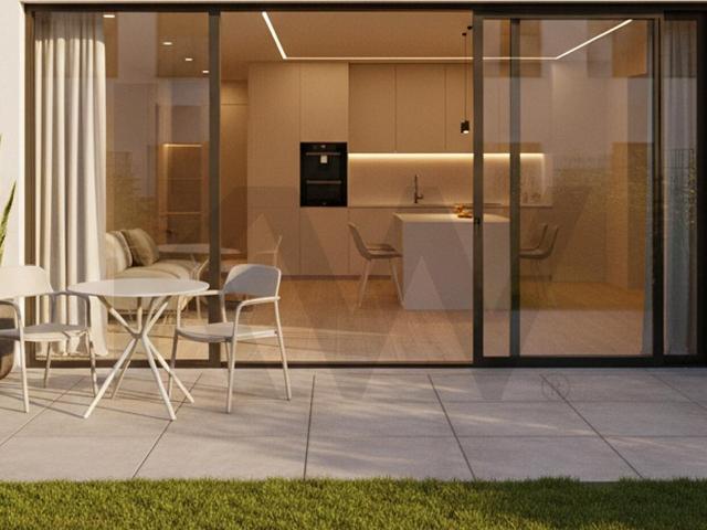Apartamento T2 com jardim, V. N. Cerveira