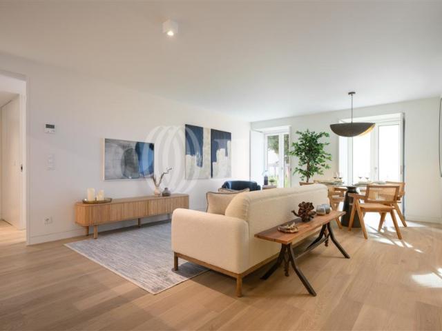 Apartamento T2 com Jardim Villa Infante, em Lisboa