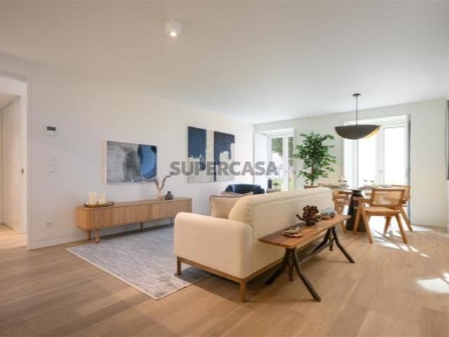 Apartamento T2 com Jardim Villa Infante, em Lisboa