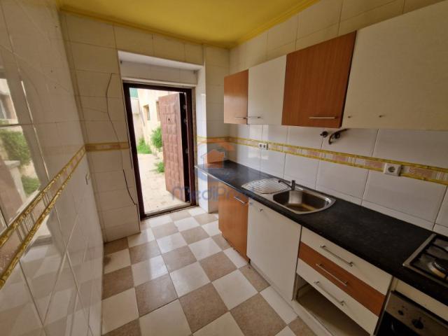 Apartamento T2 com logradouro de 31m2 Venteira Amadora