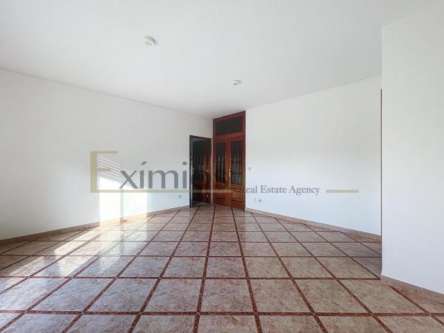 Apartamento T2 com lugar de garagem, na Póvoa de Varzim 85m² Póvoa de Varzim, Beiriz e Argivai