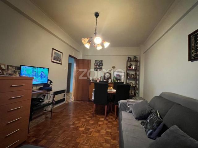 Apartamento T2 com Sótão e Garagem em Mem Martins Sintra