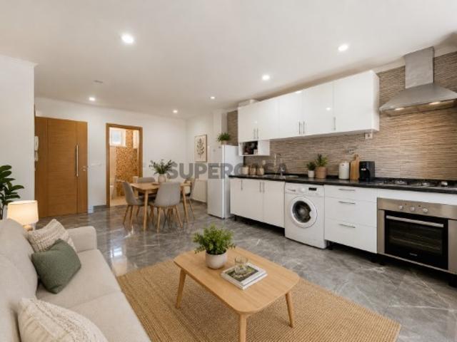 Apartamento T2 com Sala Open Space no Gradil | Mafra