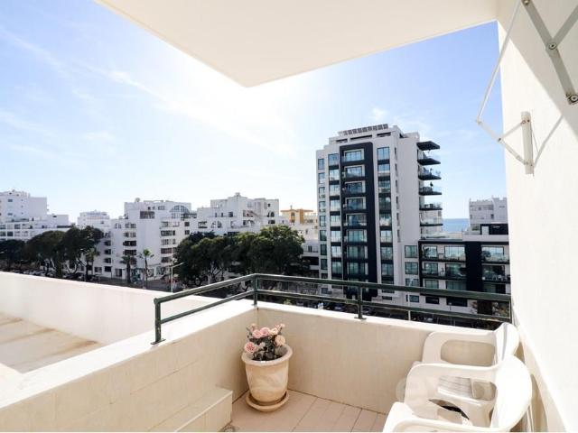 Apartamento T2 com suíte, a 175m da Praia, com Vista Mar 71m² Quarteira
