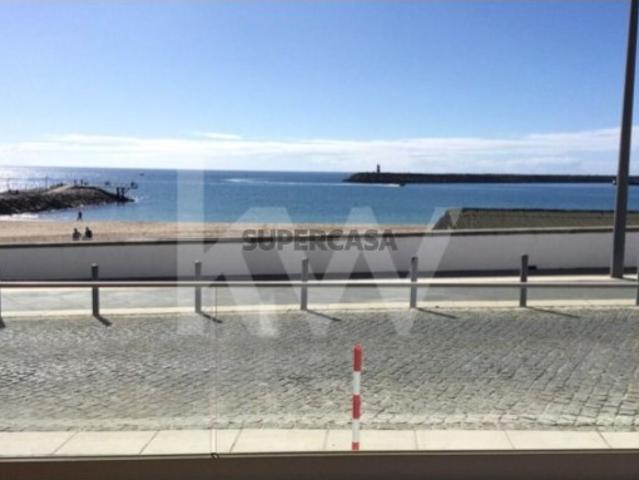 Apartamento T2 com suite, de Luxo, 1ª linha mar novo, com vista privilegiada em Sesimbra