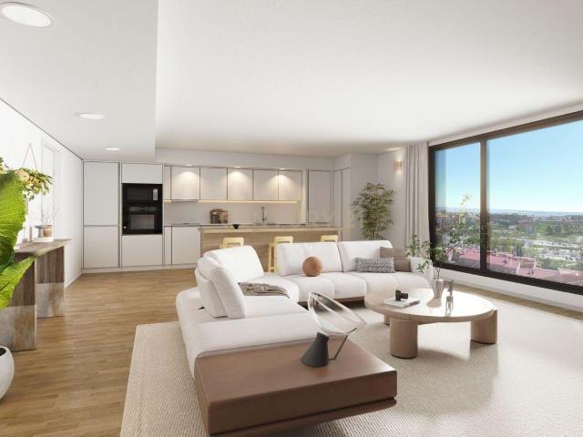 Apartamento T2 com Suíte e lugar de garagem Monteiro Plaza Lisboa