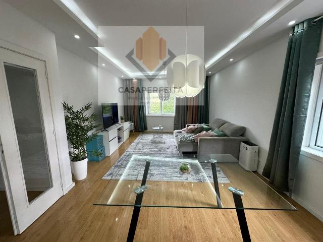 Apartamento T2 com Suite e Lugar de Garagem Próximo da Pra. 90m² Gulpilhares