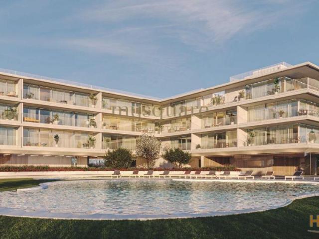 Apartamento T2 com suíte, varanda, lugar de garagem e arrumos | 25063953890