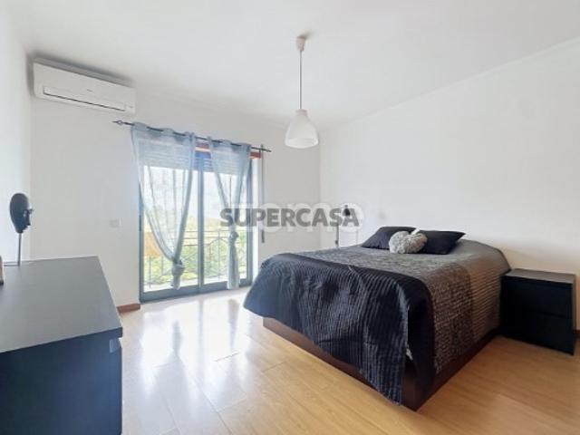 Apartamento T2 com Parqueamento Brasfemes