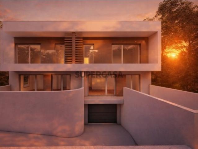 Apartamento T2 com parqueamento e arrecadação | Fernão Ferro