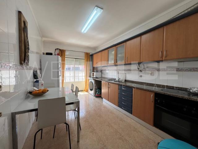 Apartamento T2 com Parqueamento | Pinhal Novo