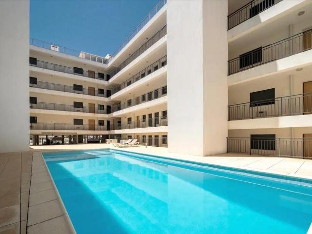 Apartamento T2 com piscina e estacionamento em Olhão Algarve 119m² Olhão