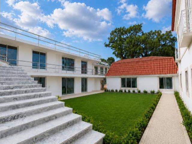 Apartamento T2 com Piscina e Jardim Condomínio Privado