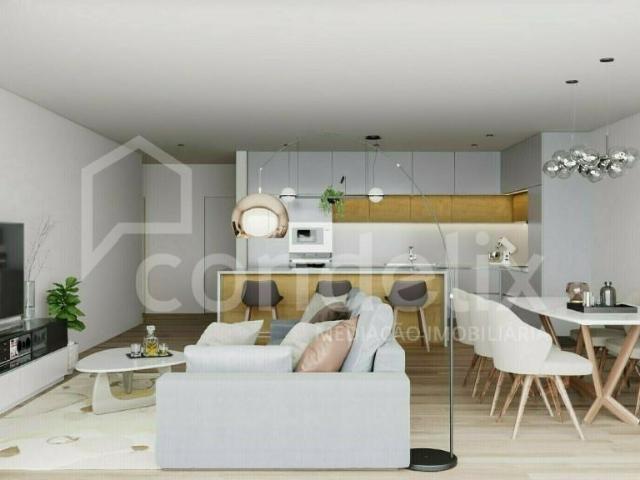 Apartamento T2 com piscina e vista mar 101m² São Martinho