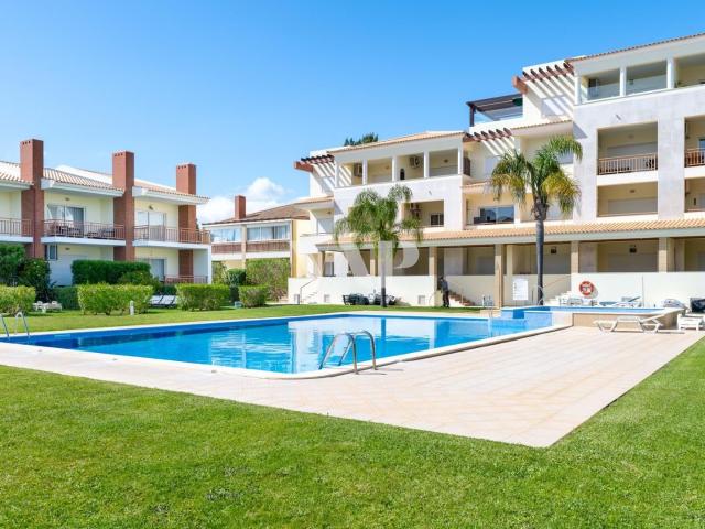 Apartamento T2 com Piscina nos Terraços do Pinhal, Vilamoura 157m² Vilamoura