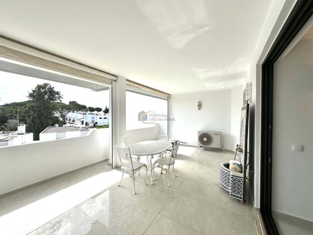 Apartamento T2 com piscina para arrendamento ao ano