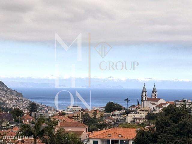 Apartamento T2, último piso com 2 varanda e vista