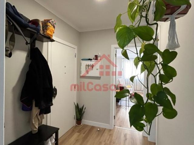 Apartamento T2 com quintal, remodelado no CENTRO da cidade!