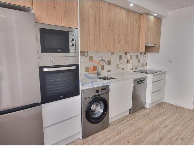 Apartamento T2 com quintal/logradouro Remodelado de raiz Barreiro