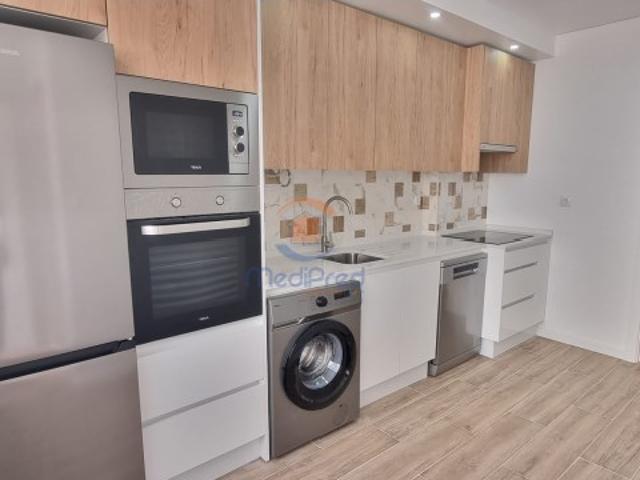 Apartamento T2 com quintal/logradouro Remodelado de raiz Barreiro