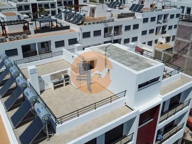 Apartamento T2 com Roof Top Privativo vista mar LiveAlgarve | Moncarapacho