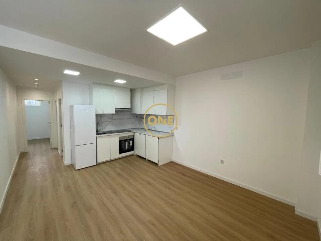 Apartamento T2 com Remodelação a estrear no Lavradio, Barreiro