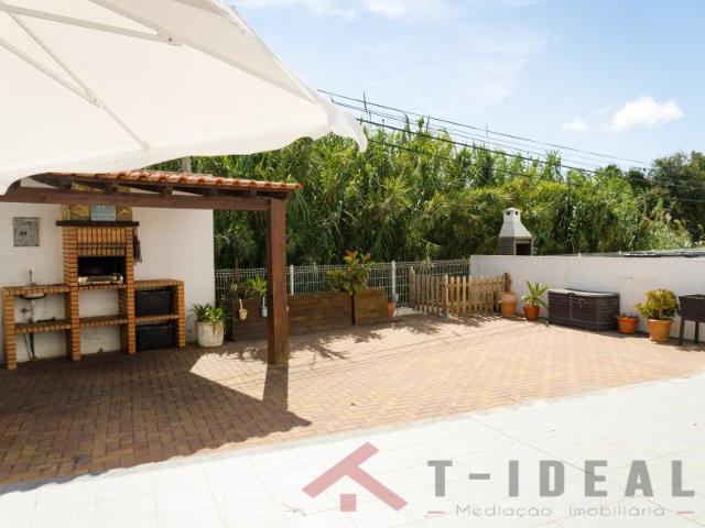 Apartamento T2 com Terraço