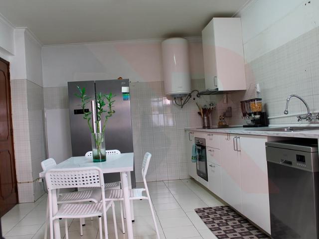 APARTAMENTO T2 COM TERRAÇO CENTRO DA CIDADE