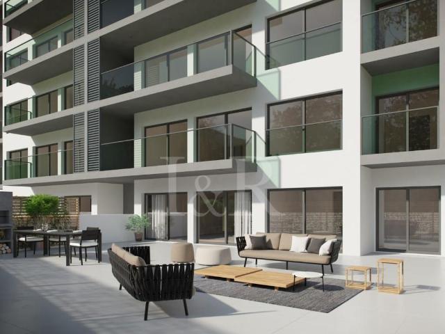 Apartamento T2 com terraço e estacionamento em Cacilhas, Alm. 70m² Almada, Cova da Piedade, Pragal e Cacilhas