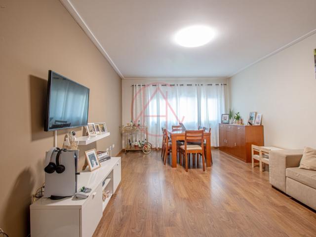 Apartamento T2 com Terraço e Garagem
