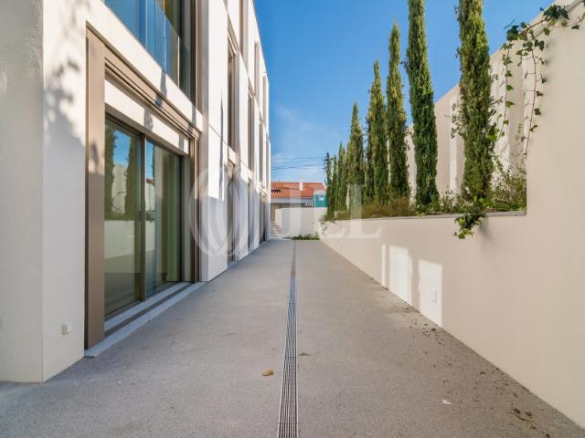 Apartamento T2 com terraço e garagem, em Cascais