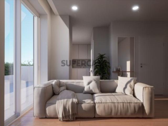 Apartamento T2 com terraço e varanda em Paranhos