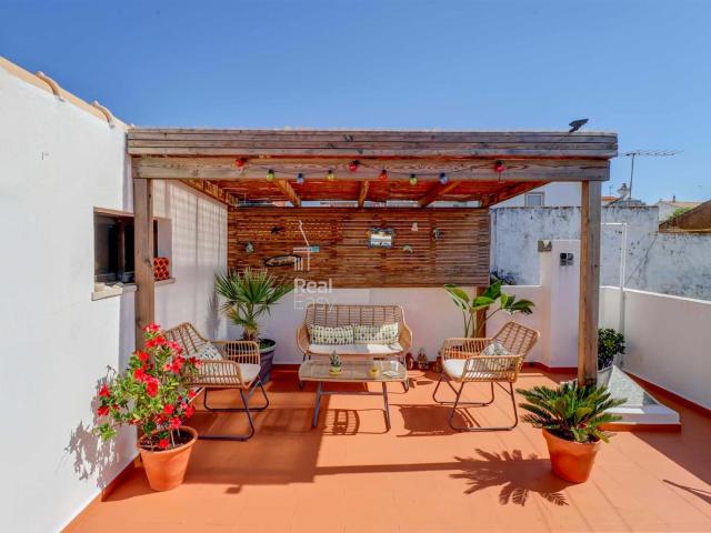 Apartamento T2 com Terraço e Vista Mar no Centro de Estoi 89m² Conceição e Estói