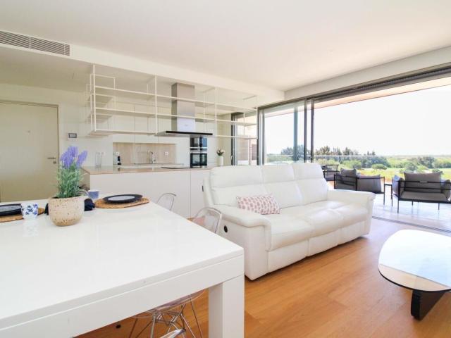 Apartamento T2 com terraço e vistas de golfe e mar em Vilamo. 150m² Vilamoura