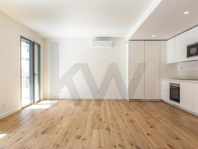 Apartamento T2 com Terraço | Edifício Turquesa | Dafundo – Algés