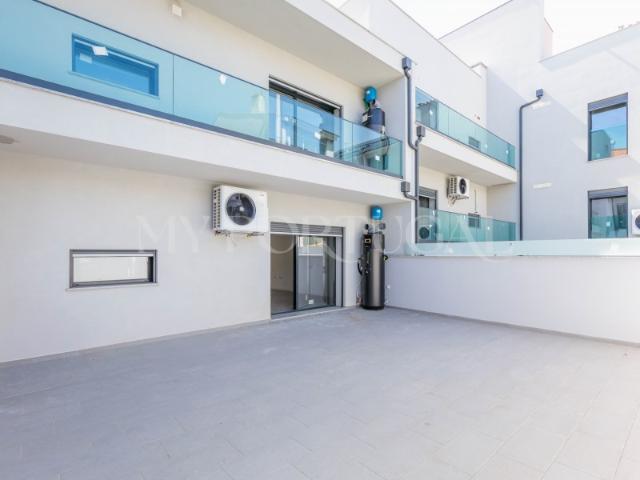 Apartamento T2 com Terraço Edifício AlphaView Esgueira, Aveiro
