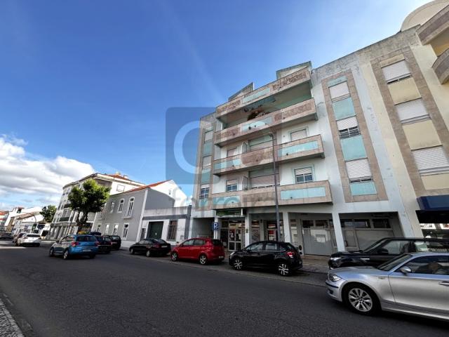 Apartamento T2 com Terraço em Almeirim Excelente Localização