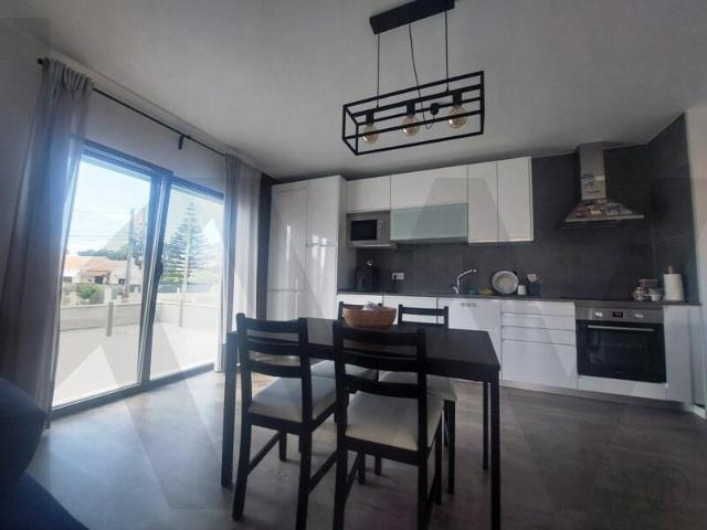 Apartamento T2 com Terraço em Condomínio Privado em Mafra