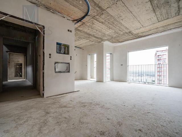 Apartamento T2 com Terraço em Santa Marta do Pinhal Corroi. 81m² Corroios