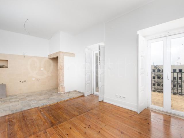 Apartamento T2 com Terraço na Infante Santo