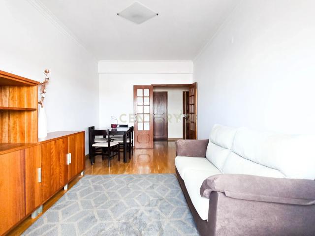 Apartamento T2 com Terraço no Barreiro