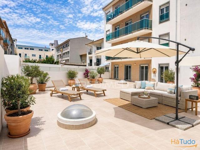 Apartamento T2 com Terraço Privativo de 166 m² | Praia da Barra | 26084096450