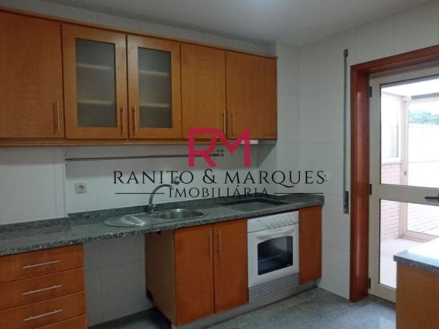 APARTAMENTO T2 COM TERRAO FRANCOS, PORTO