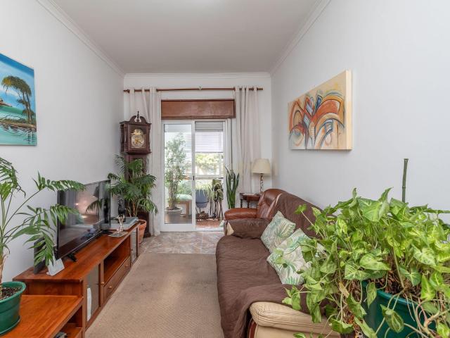 Apartamento T2 com Varanda
