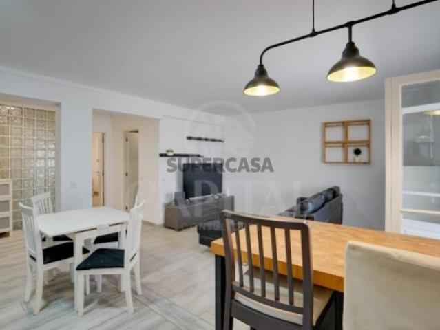 Apartamento T2 com Varanda e Marquise na Moita Excelente Localização