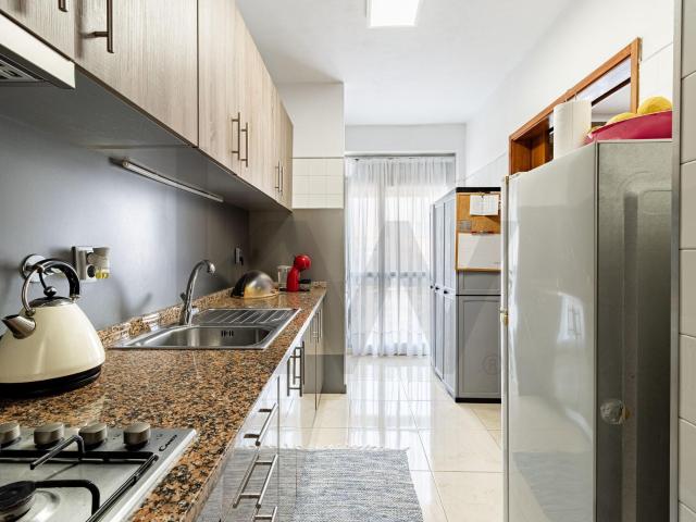Apartamento T2 com varanda e arrumos | Zona tranquila próxima do centro de São João da Madeira