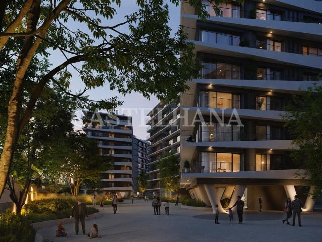 Apartamento T2 com varanda e estacionamento no Campo Grande 95m² Alvalade