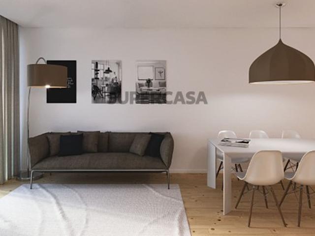 Apartamento T2 com Varanda e Garagem Bonfim Centro do Porto