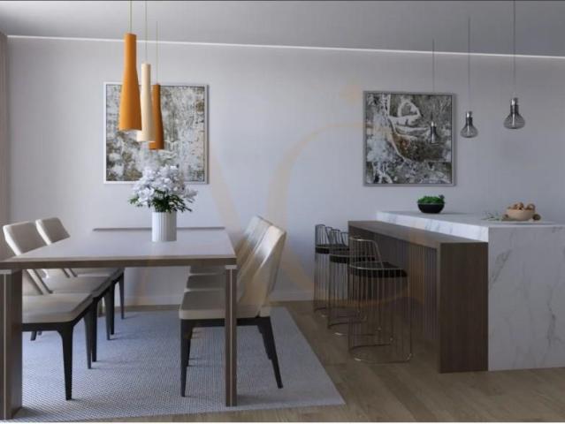 Apartamento T2 com varanda e garagem em Portimão 106m² Portimão